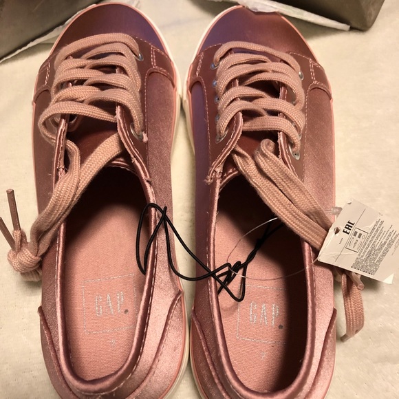 GAP rose gold shoes - Picture 5 of 8